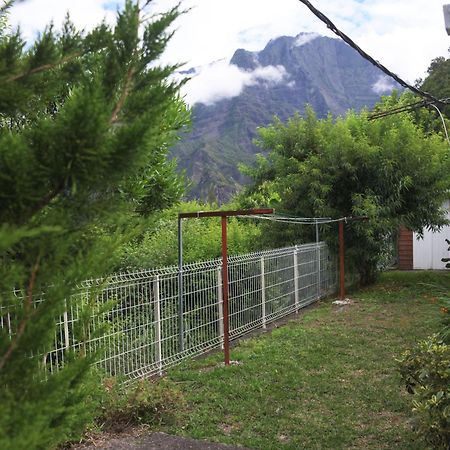 Le Chalet A Joel Cilaos Eksteriør bilde