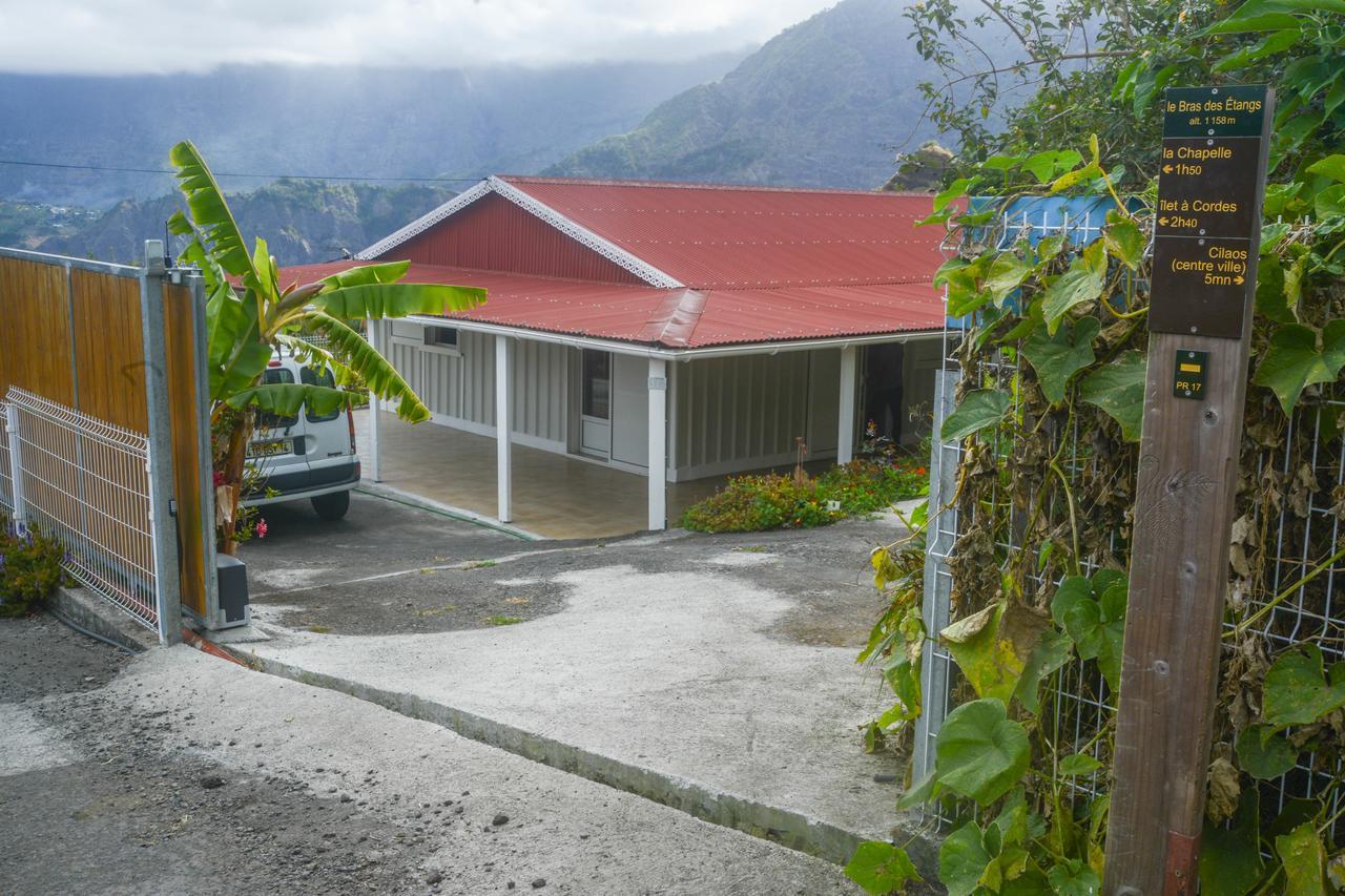 Le Chalet A Joel Cilaos Eksteriør bilde