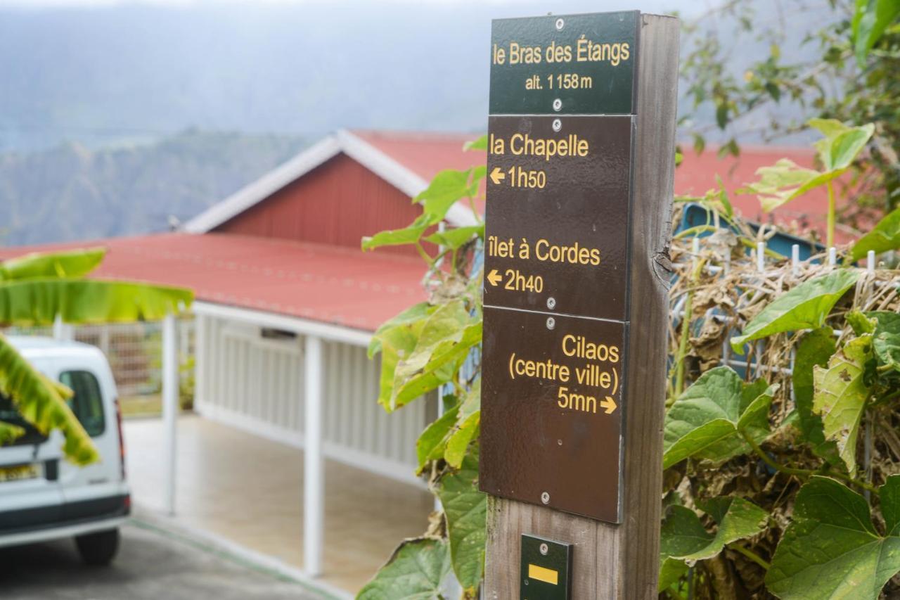 Le Chalet A Joel Cilaos Eksteriør bilde